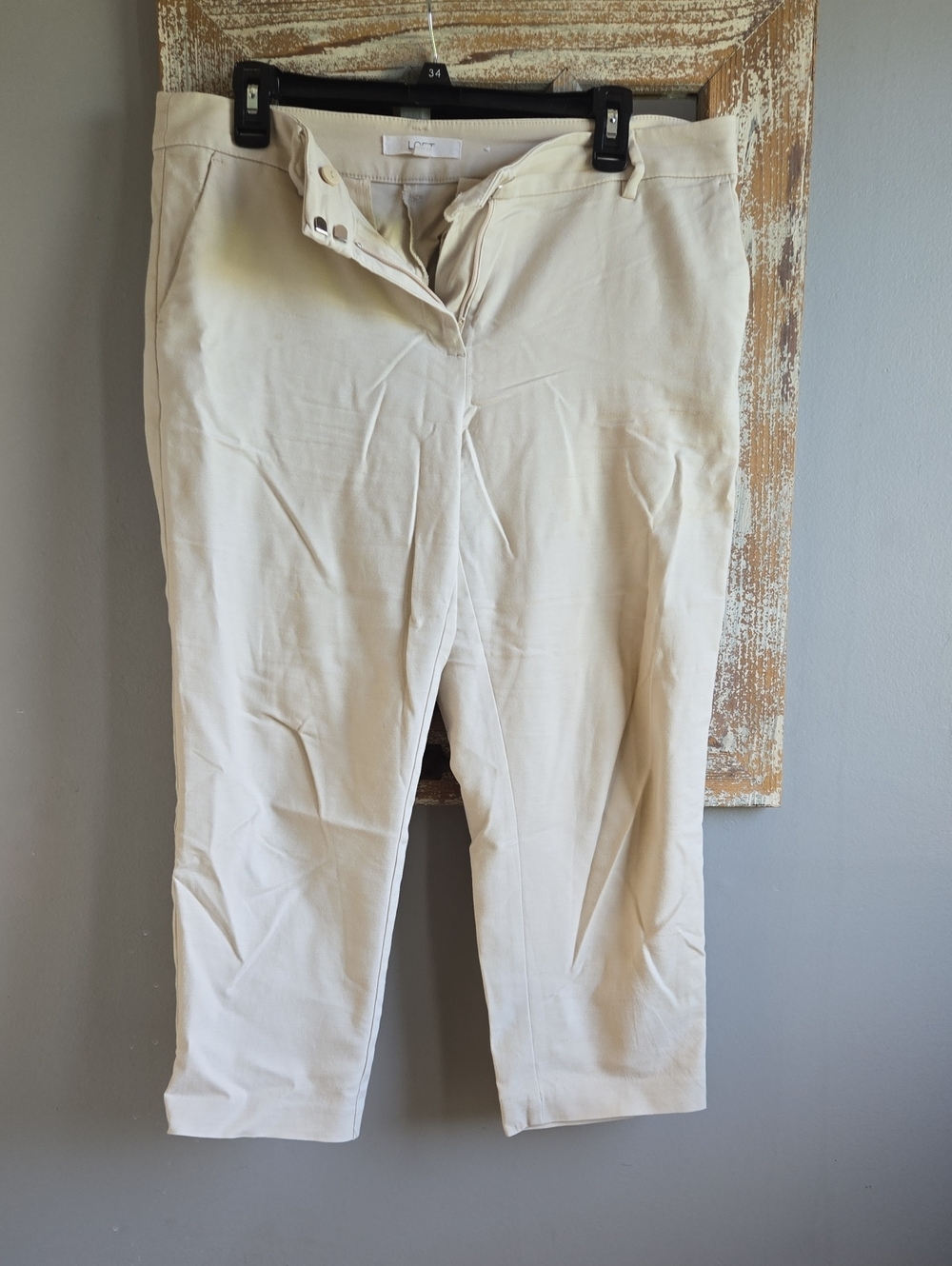 LOFT Women's  Cream Chino Pants. 10P